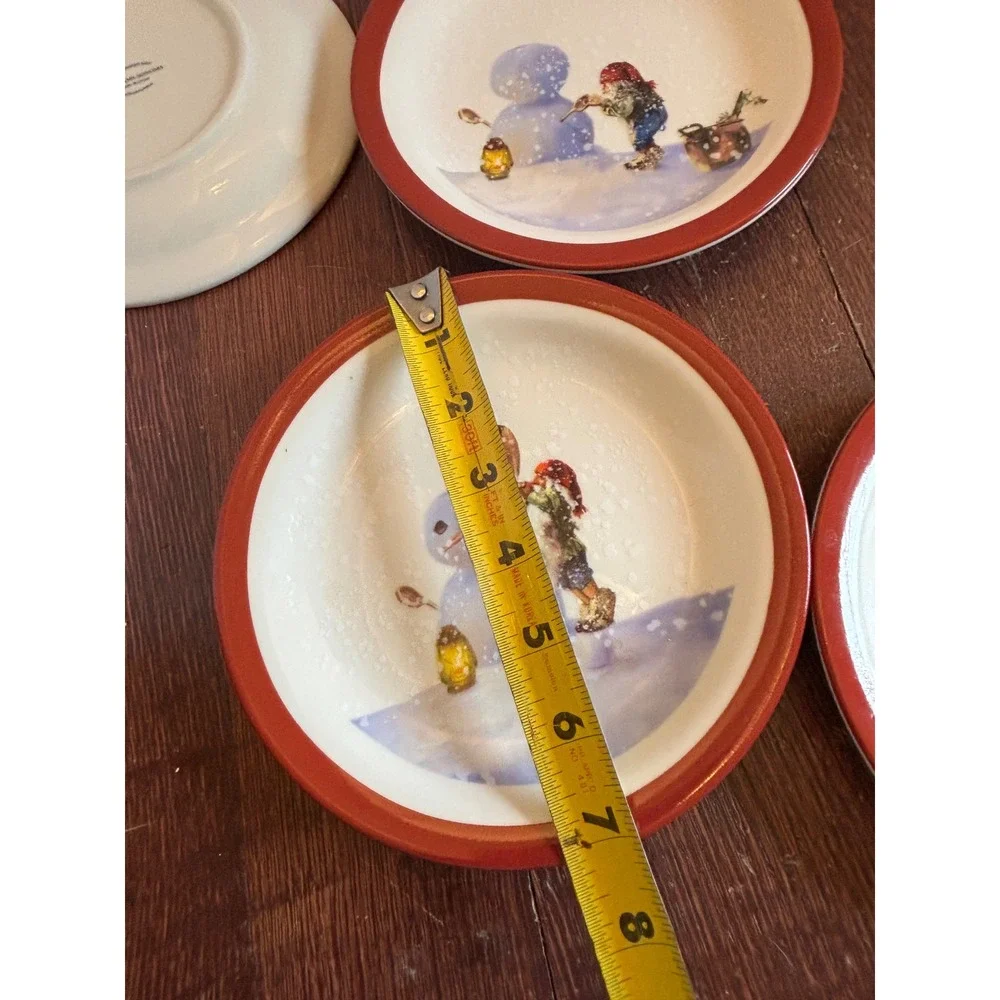 Williams-Sonoma Christmas Gnome‎ Snowman Appetizer Plates Set of 4 Red Rim 6.25